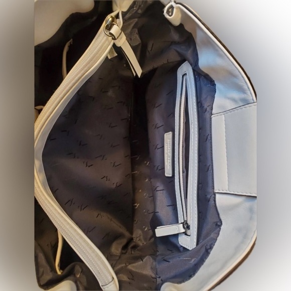 EUC Simply Vera Wang handbag - Picture 4 of 8